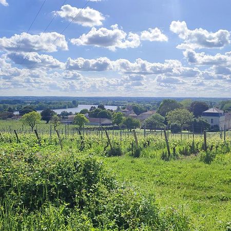 Maison Charmeilles - La Suite Pomerol Fronsac  ภายนอก รูปภาพ
